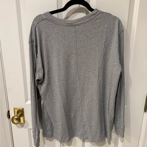 lululemon athletica Men's Heather Gray Long Sleeve Tee